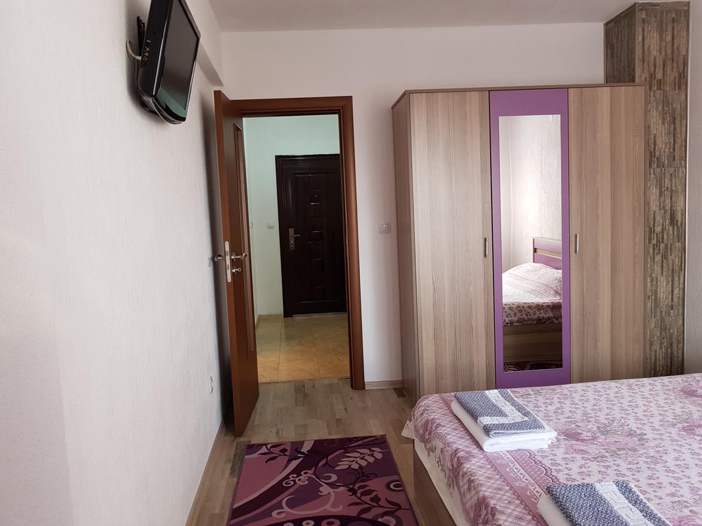 סנדנסקי Д И В 1 - D & V 1 Apartment מראה חיצוני תמונה