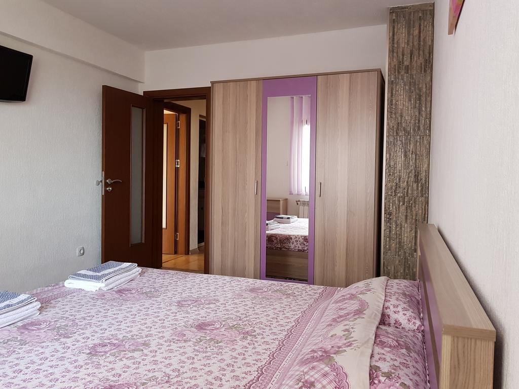 סנדנסקי Д И В 1 - D & V 1 Apartment מראה חיצוני תמונה
